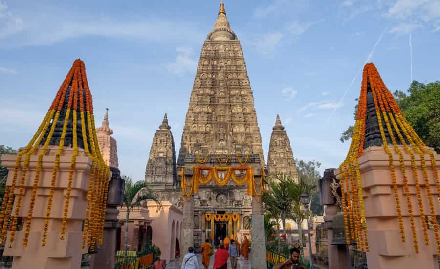 Great Buddha Statue Bodh Gaya - Varanasi Prayagraj Bodhgaya Tour